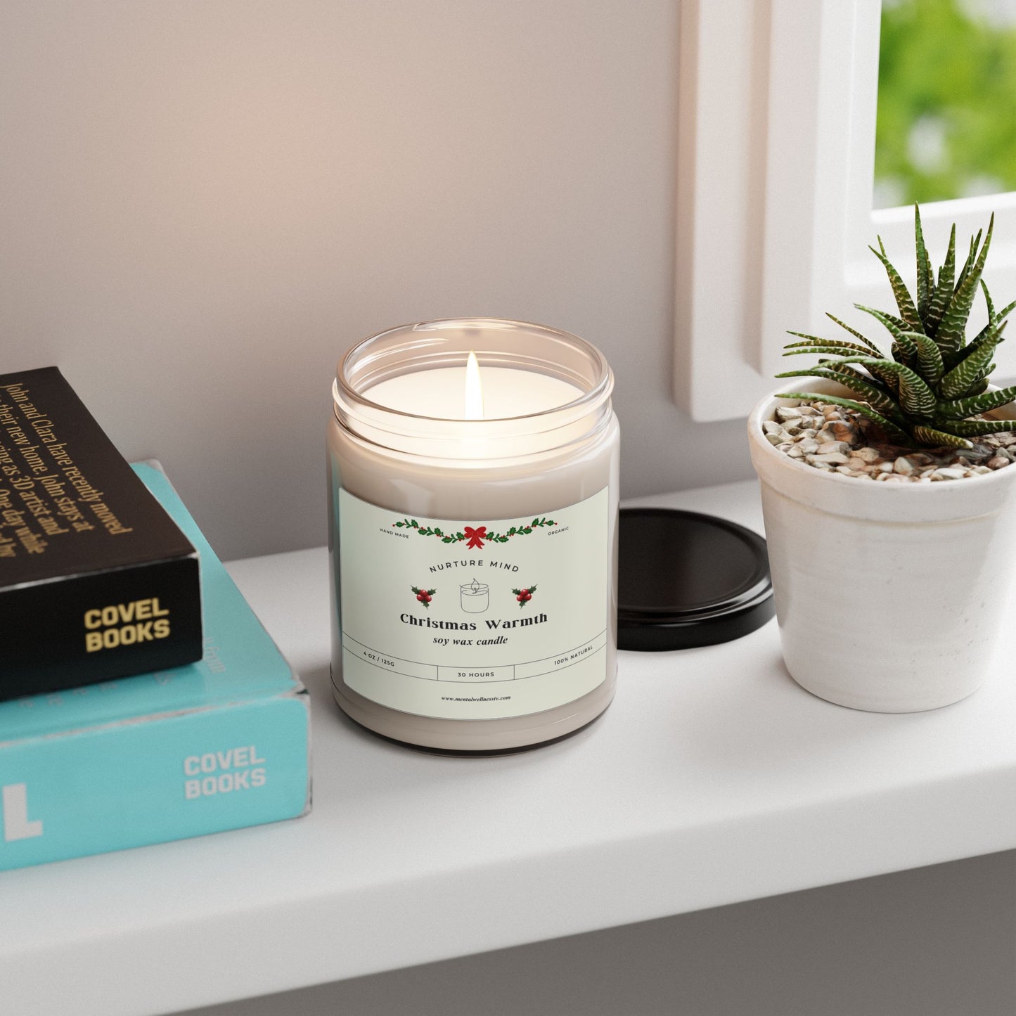 Luxury Hand-Poured Scented Soy Candle - Christmas Warmth